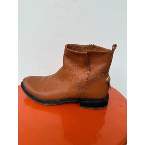 Franco Sarto Leather Ankle Booties 7M Brown Minimalist Scandi Fall Staple - Picture 1 of 8